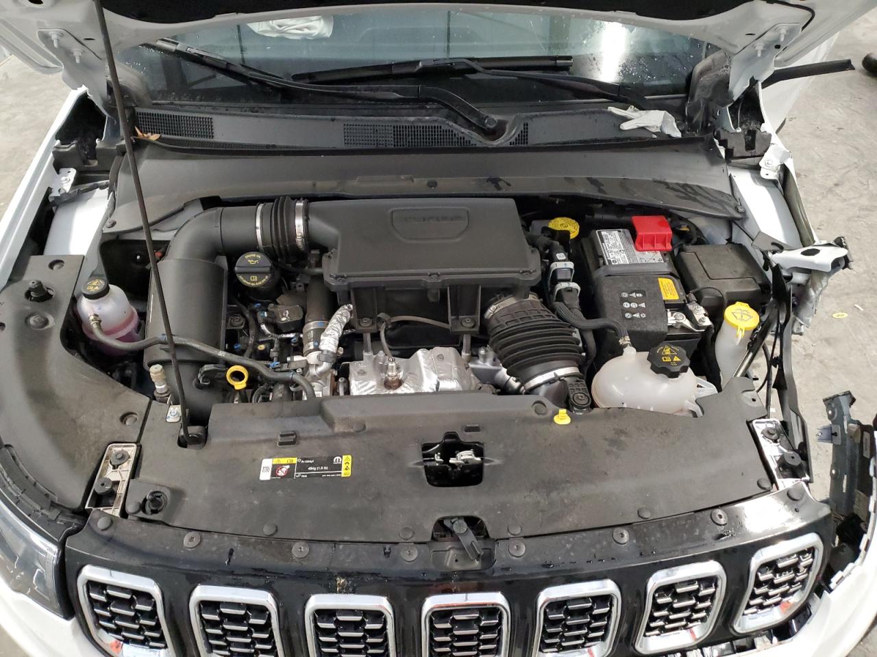 2025 Jeep Compass Limited VIN: 3C4NJDCN3ST581663 Lot: 84882795