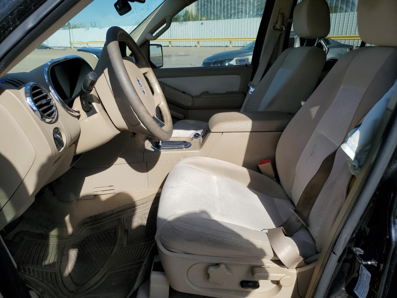 2007 Ford Explorer Xlt VIN: 1FMEU63847UB43692 Lot: 85301415