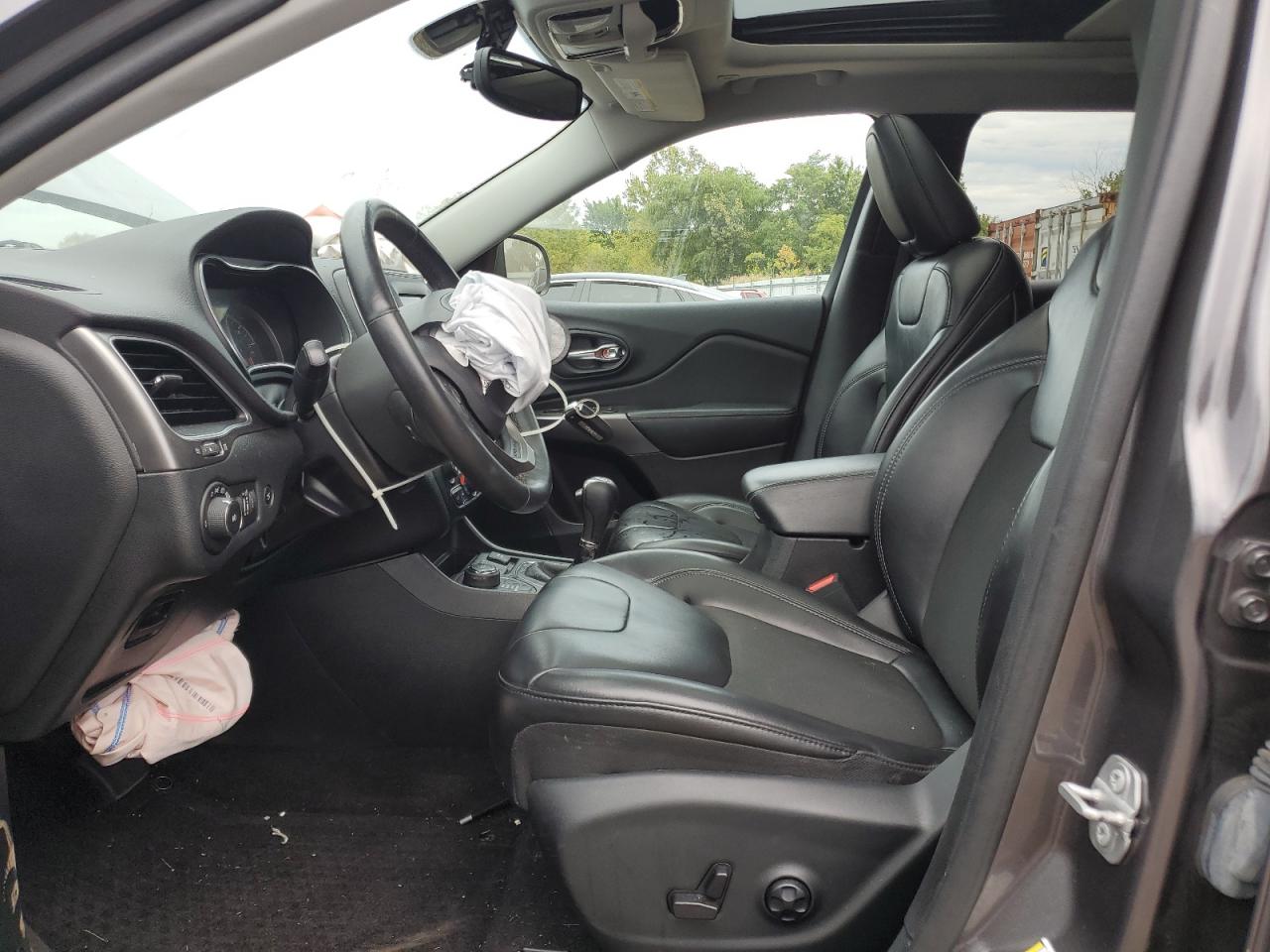 2019 Jeep Cherokee Latitude Plus VIN: 1C4PJMLB9KD167095 Lot: 85871635