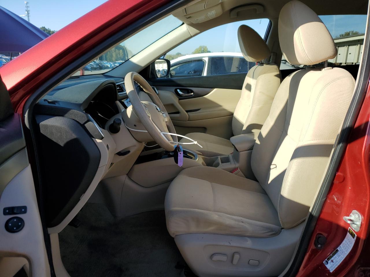 2015 Nissan Rogue S VIN: KNMAT2MV6FP575569 Lot: 81926005