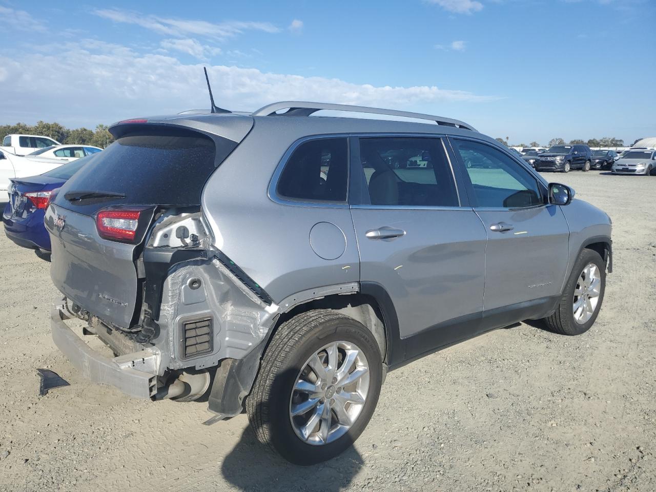 2016 Jeep Cherokee Limited VIN: 1C4PJMDS7GW213999 Lot: 82329745