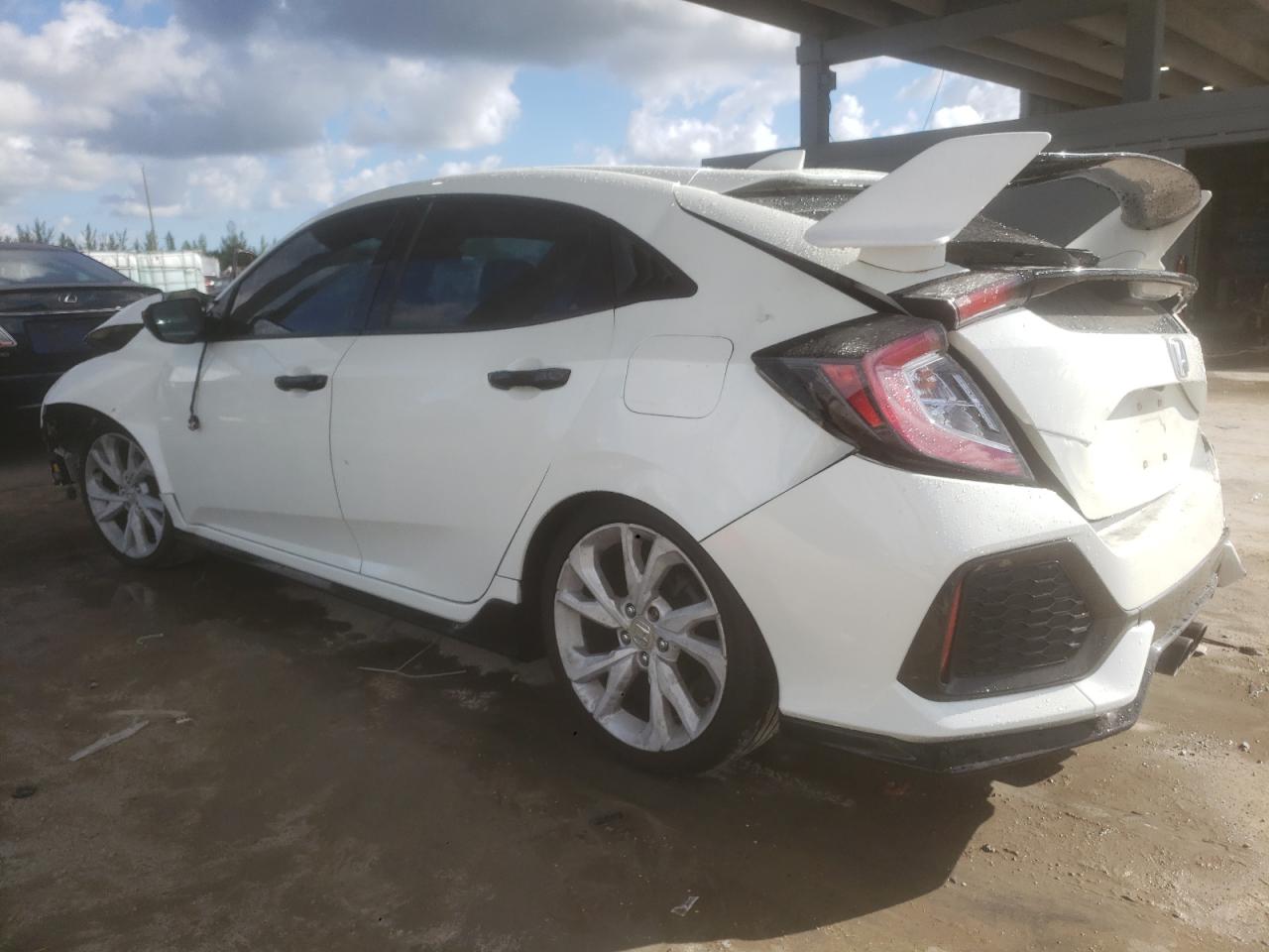 2018 Honda Civic Sport VIN: SHHFK7G41JU228600 Lot: 82638575