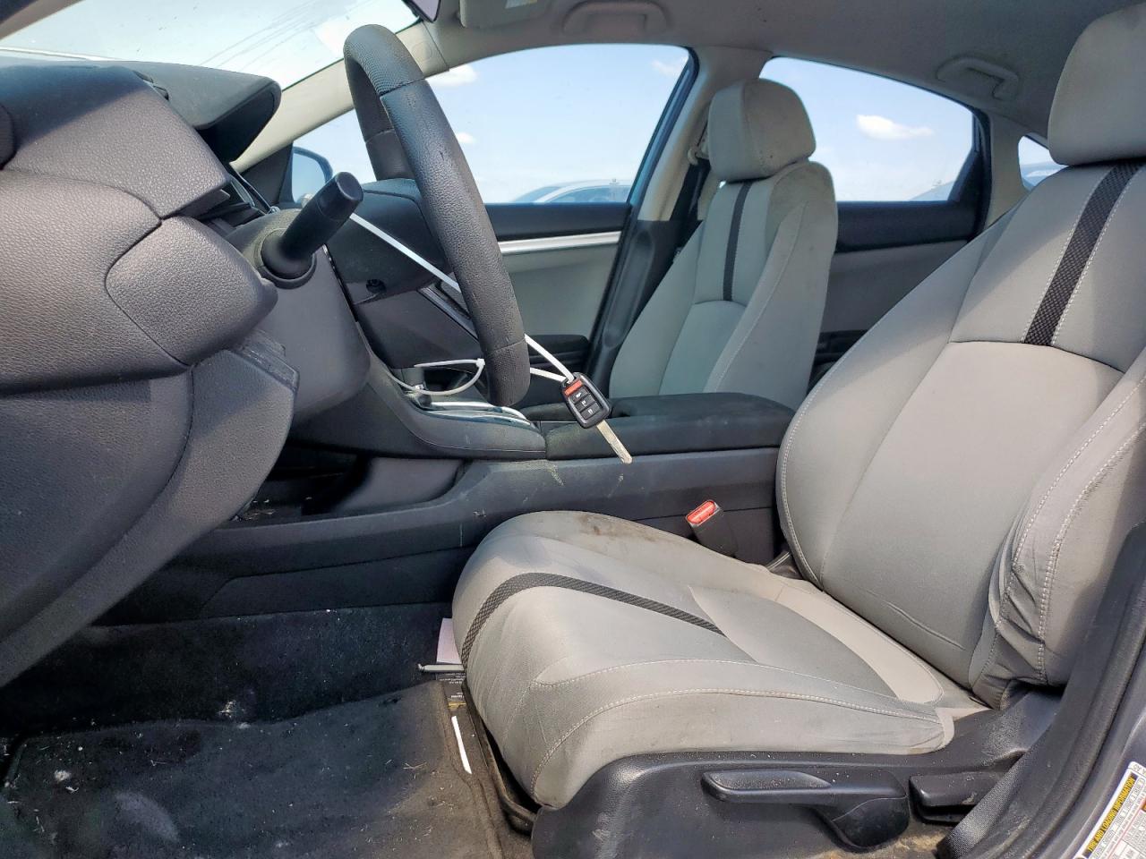 2020 Honda Civic Lx VIN: 2HGFC2F68LH557622 Lot: 85836765