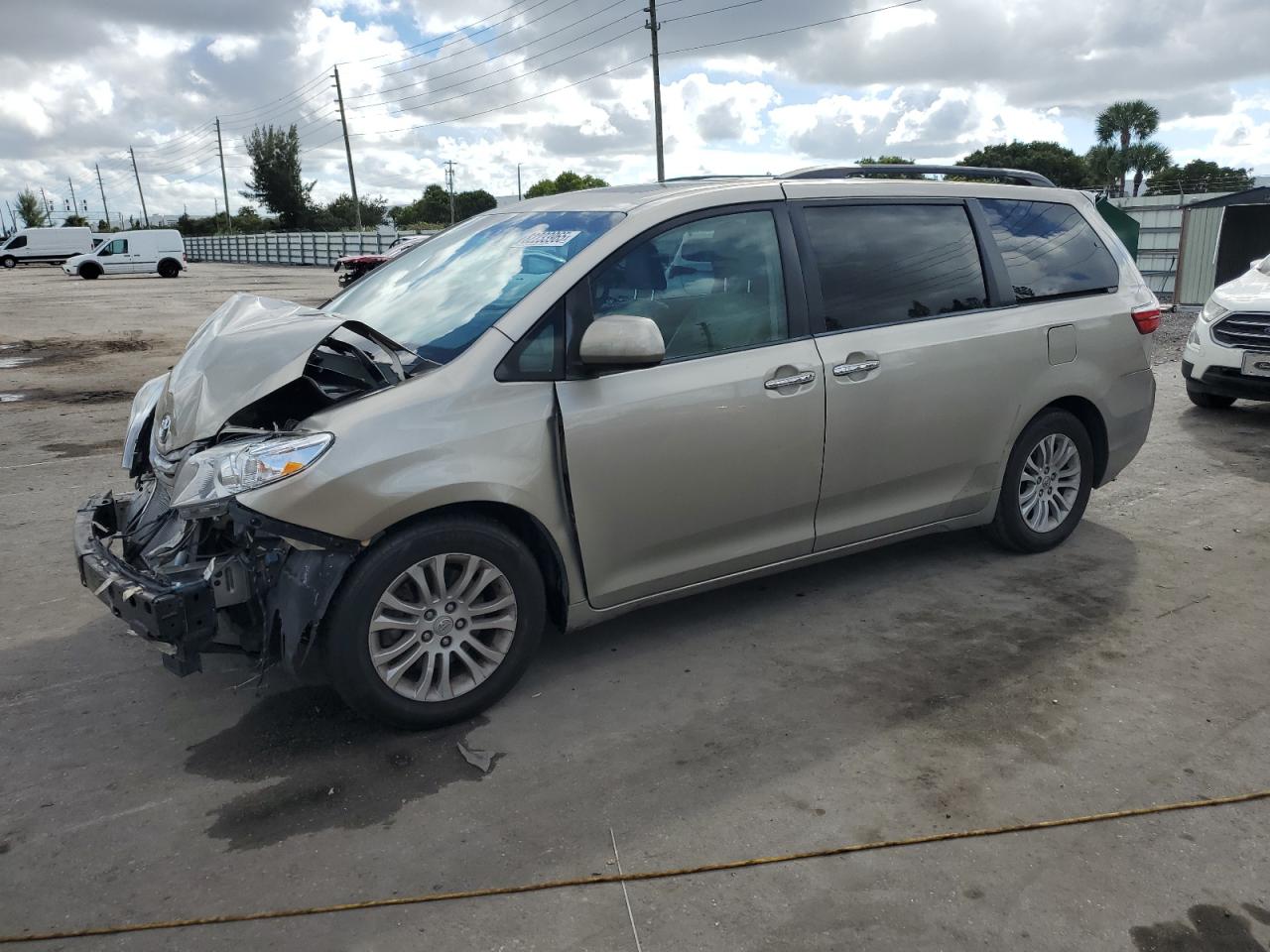 2015 Toyota Sienna Xle