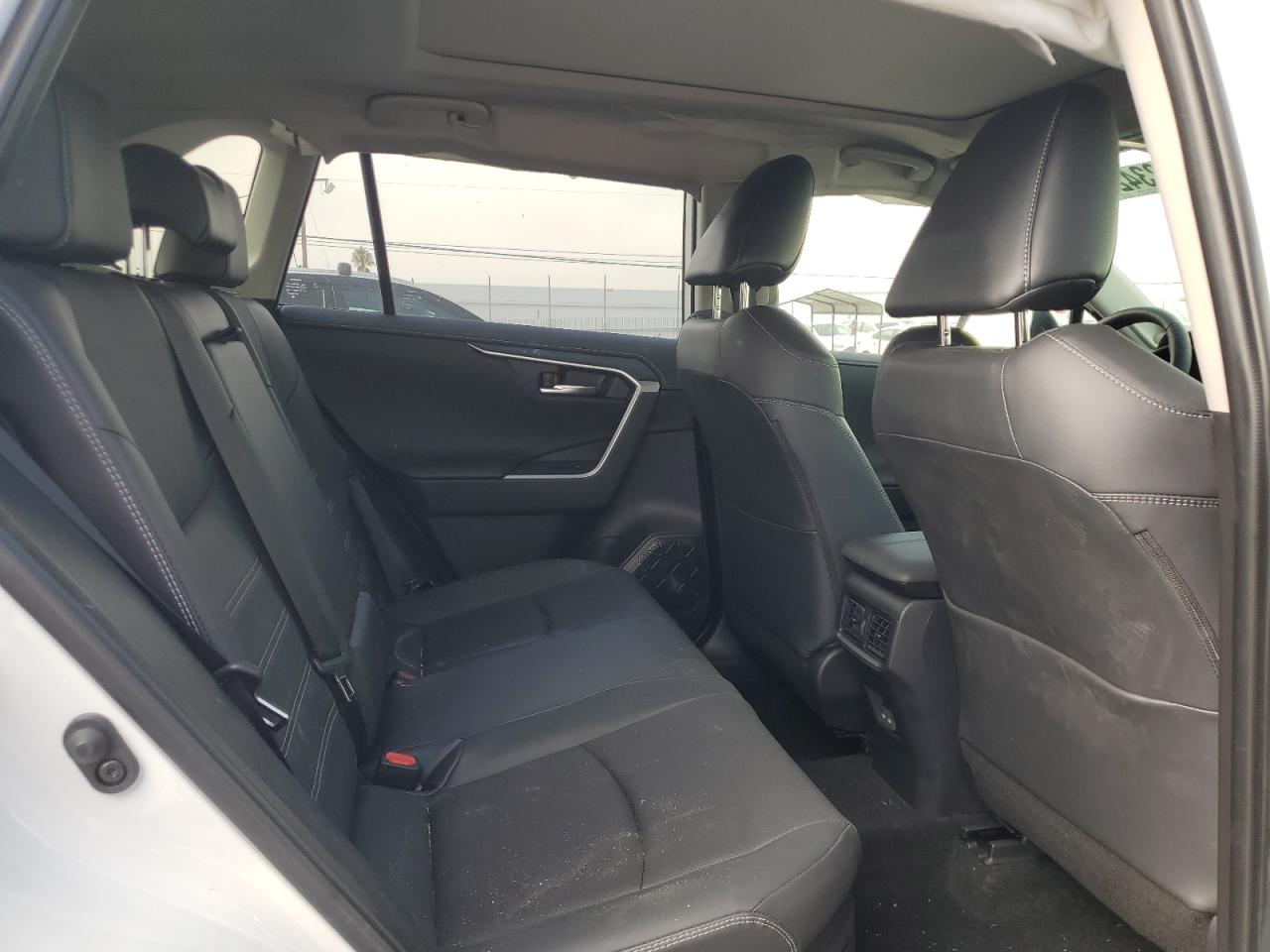 2025 Toyota Rav4 Limited VIN: JTMD6RFV4SJ072050 Lot: 82342745