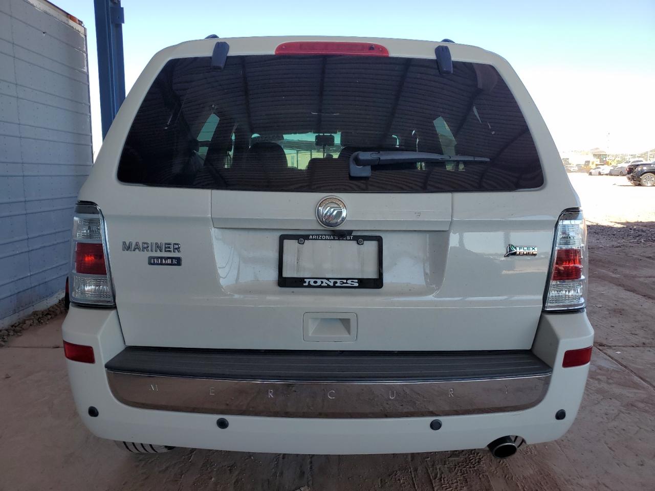 2011 Mercury Mariner Premier VIN: 4M2CN8HG4BKJ02451 Lot: 85353395