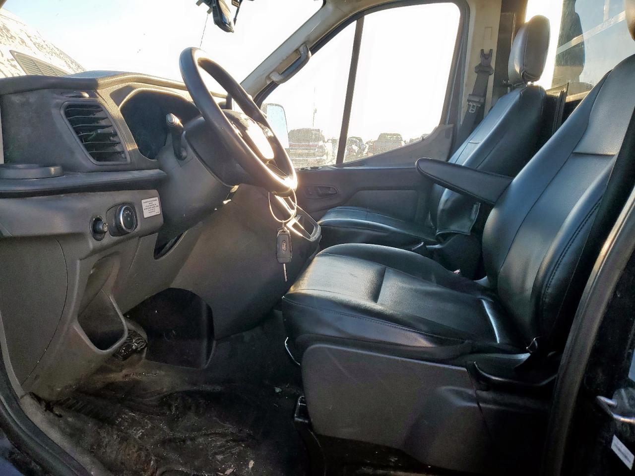 2020 Ford Transit Utility / Service Truck VIN: 1FDBF6Z80LKA35211 Lot: 82756035