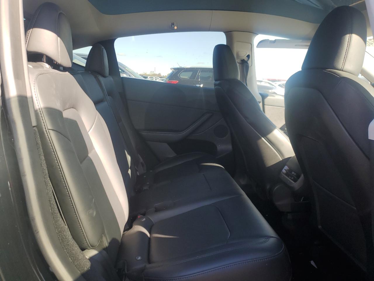 2023 Tesla Model Y VIN: 7SAYGDEE8PA085286 Lot: 82757465