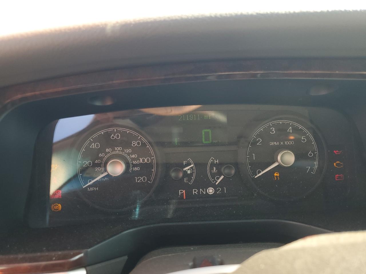 2006 Lincoln Town Car Signature Limited VIN: 1LNHM82W16Y627884 Lot: 87058755