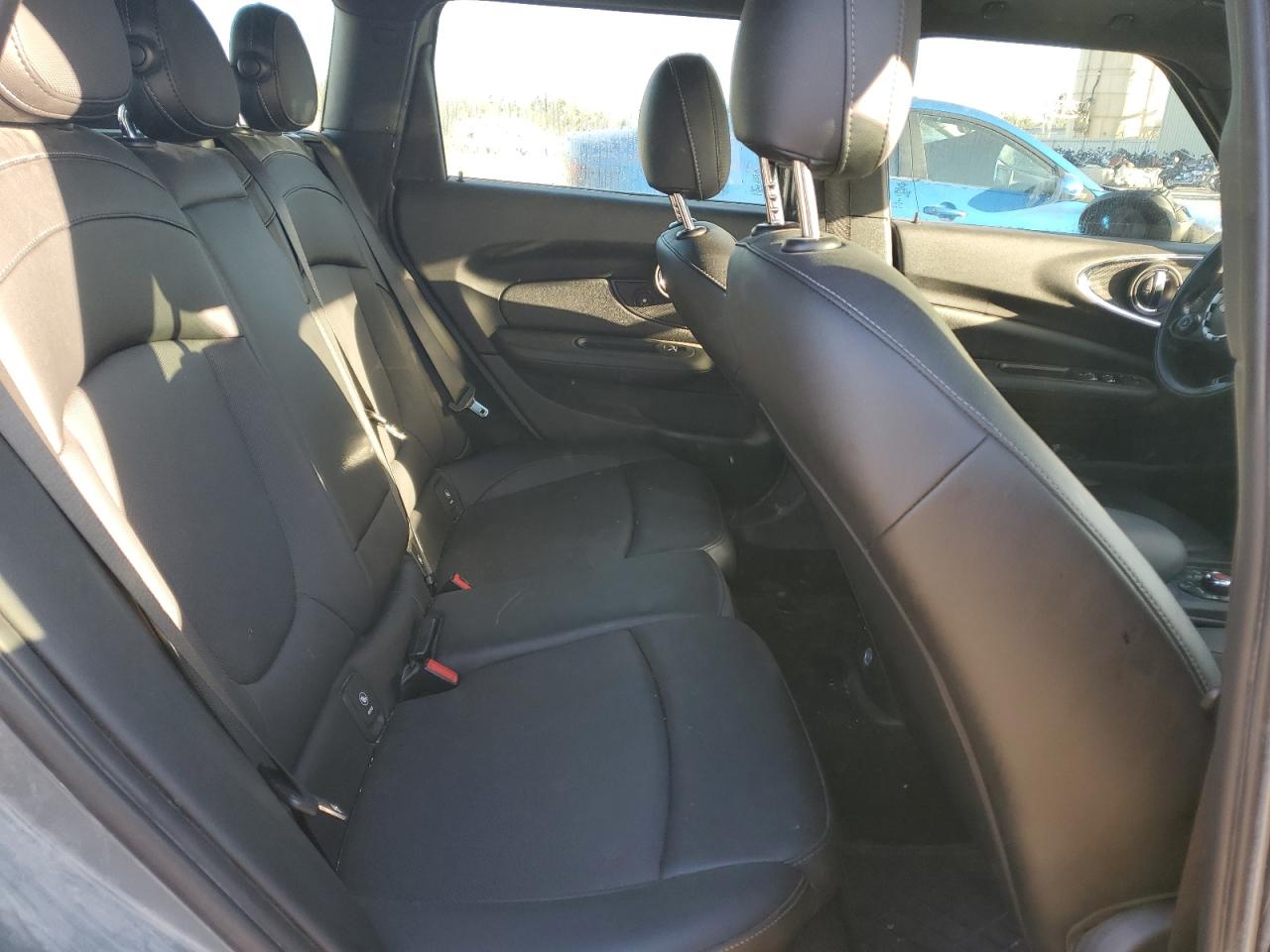 2017 Mini Cooper Clubman All4 VIN: WMWLU1C58H2F28271 Lot: 85357385