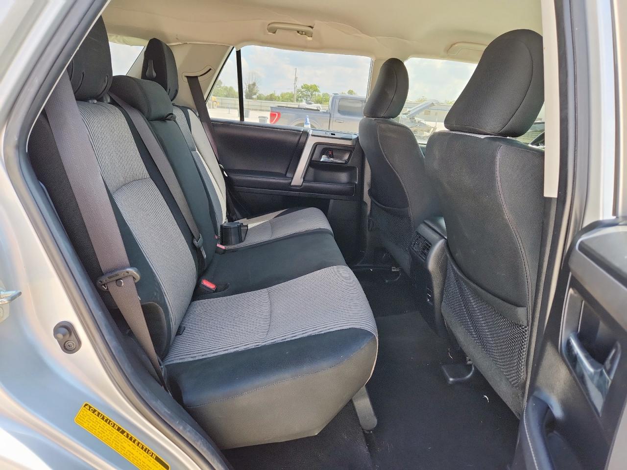 2018 Toyota 4Runner Sr5/Sr5 Premium VIN: JTEBU5JRXJ5571647 Lot: 85009295