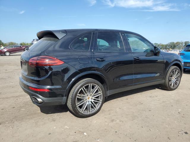  PORSCHE CAYENNE 2017 Черный