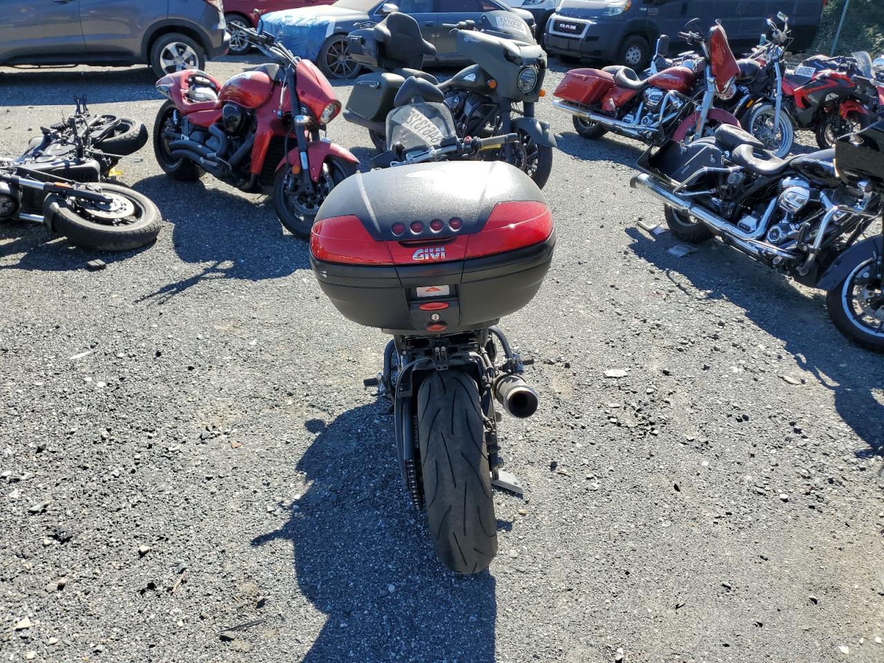 2015 Yamaha Fz1 S VIN: JYARN17E5FA009727 Lot: 84613125