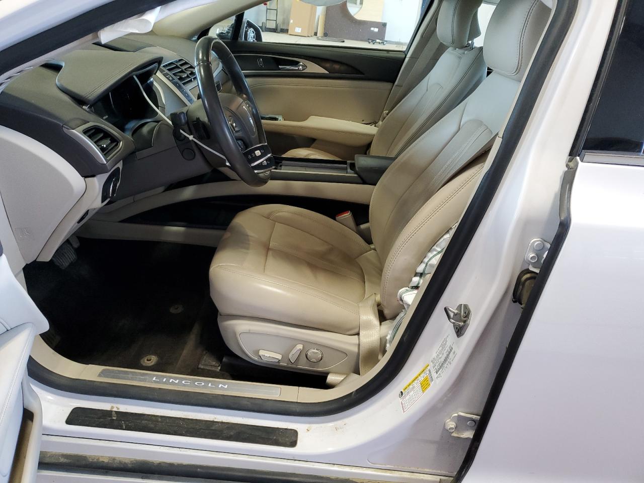 2017 Lincoln Mkz Reserve VIN: 3LN6L5F90HR662625 Lot: 84820315