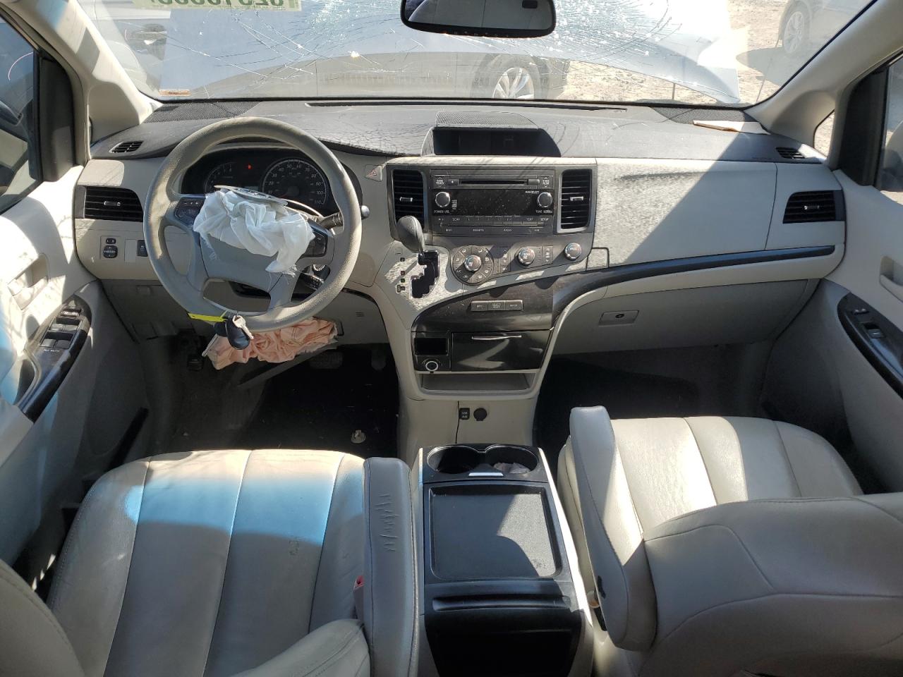 2011 Toyota Sienna Le VIN: 5TDKK3DC9BS075837 Lot: 82310565