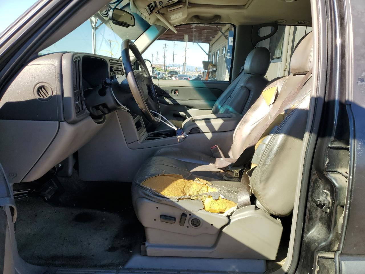 2003 Chevrolet Tahoe VIN: 1GNEC13ZX3R130663 Lot: 82402255