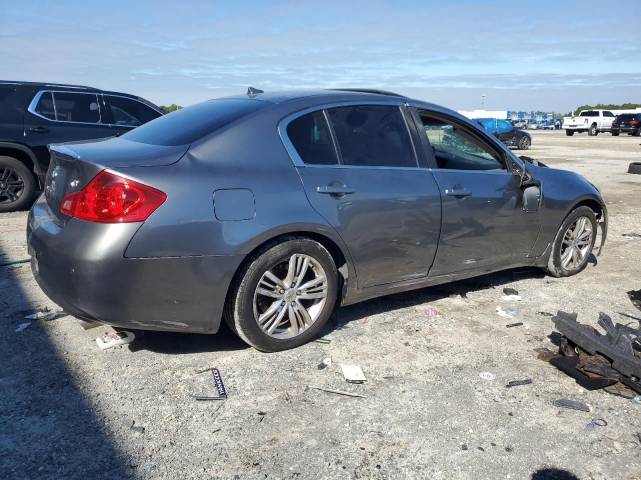 2011 Infiniti G37 Base VIN: JN1CV6APXBM506625 Lot: 90436435