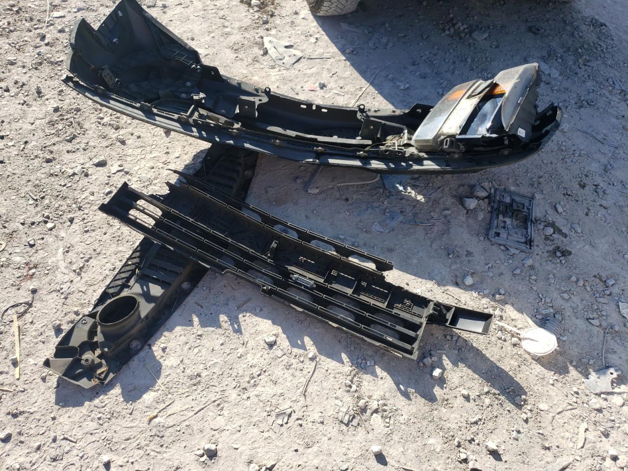 2019 Chevrolet Silverado K1500 VIN: 1GCPYAEH5KZ418824 Lot: 82338305