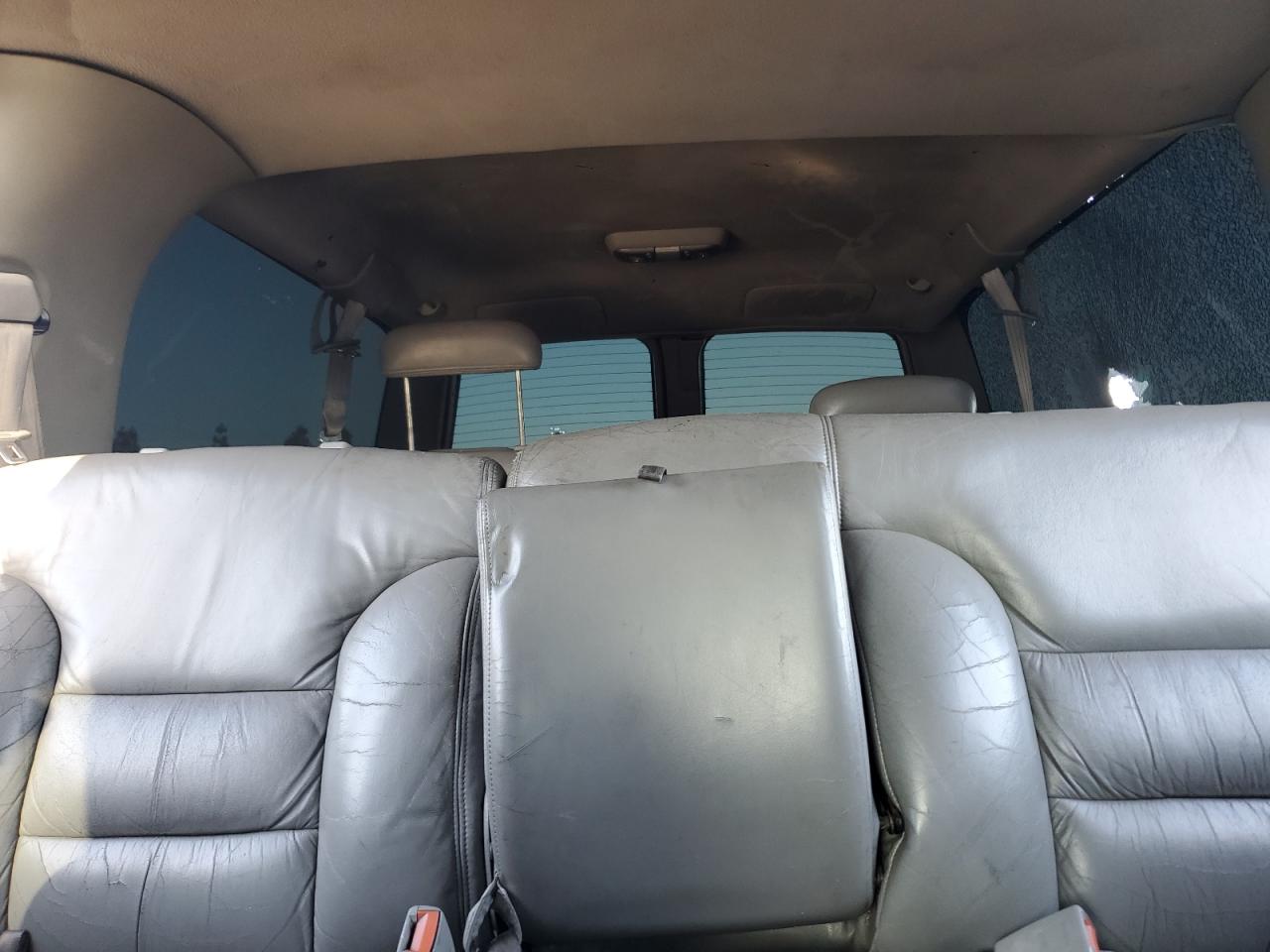 1996 Chevrolet Suburban C1500 VIN: 3GNEC16RXTG116211 Lot: 85308515