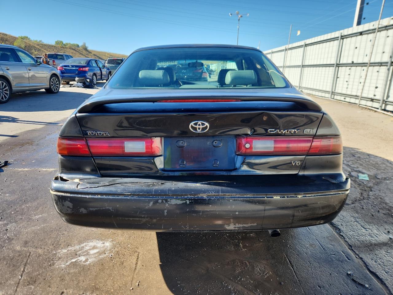 1998 Toyota Camry Le VIN: JT2BF28K6W0113428 Lot: 84925515