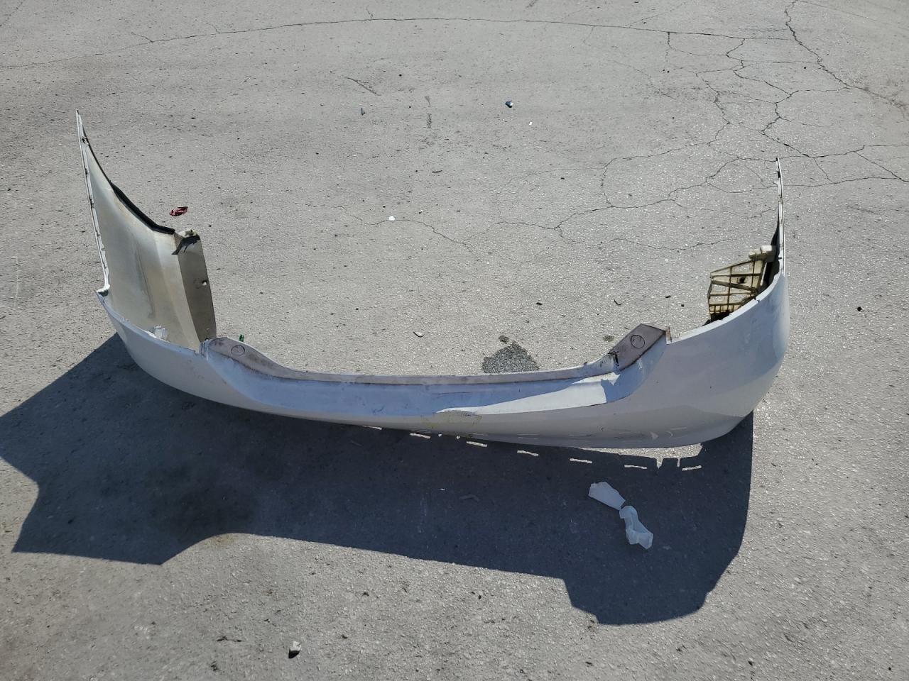 2015 Toyota Camry Le VIN: 4T1BF1FKXFU077249 Lot: 85081235