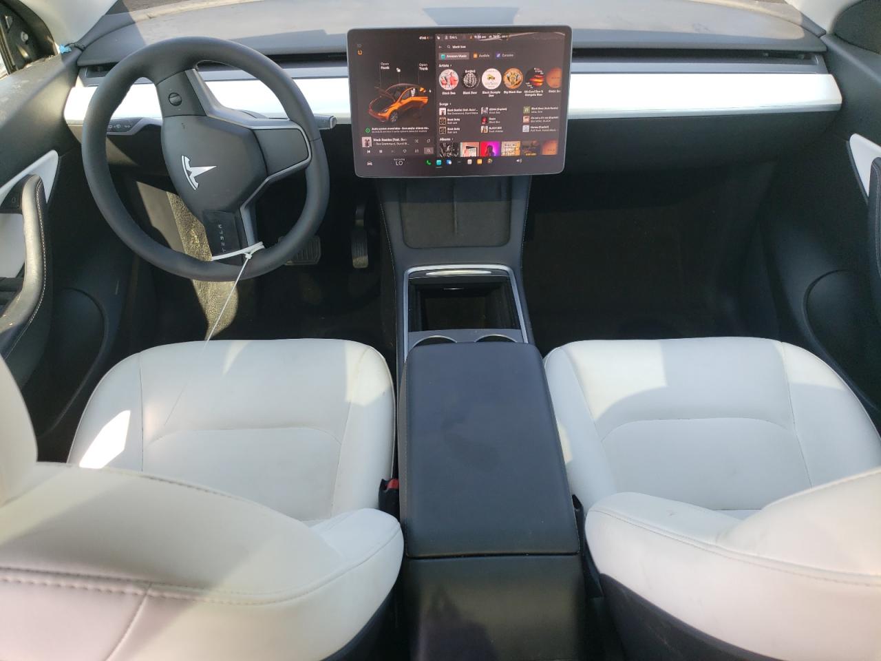 2022 Tesla Model Y VIN: 7SAYGAEE7NF433884 Lot: 81684165