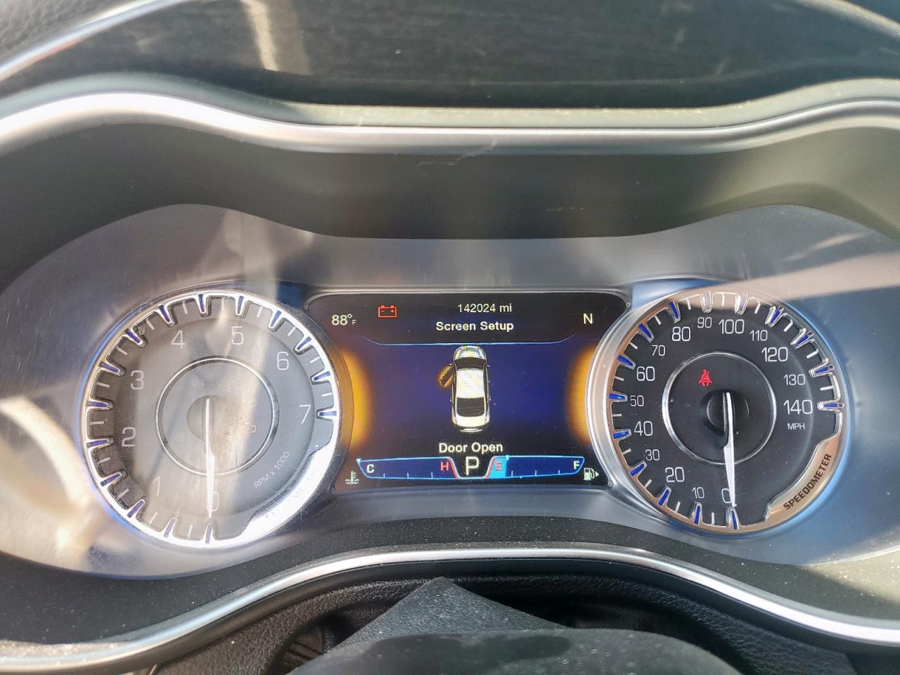 2015 Chrysler 200 C VIN: 1C3CCCCB1FN643654 Lot: 82215825