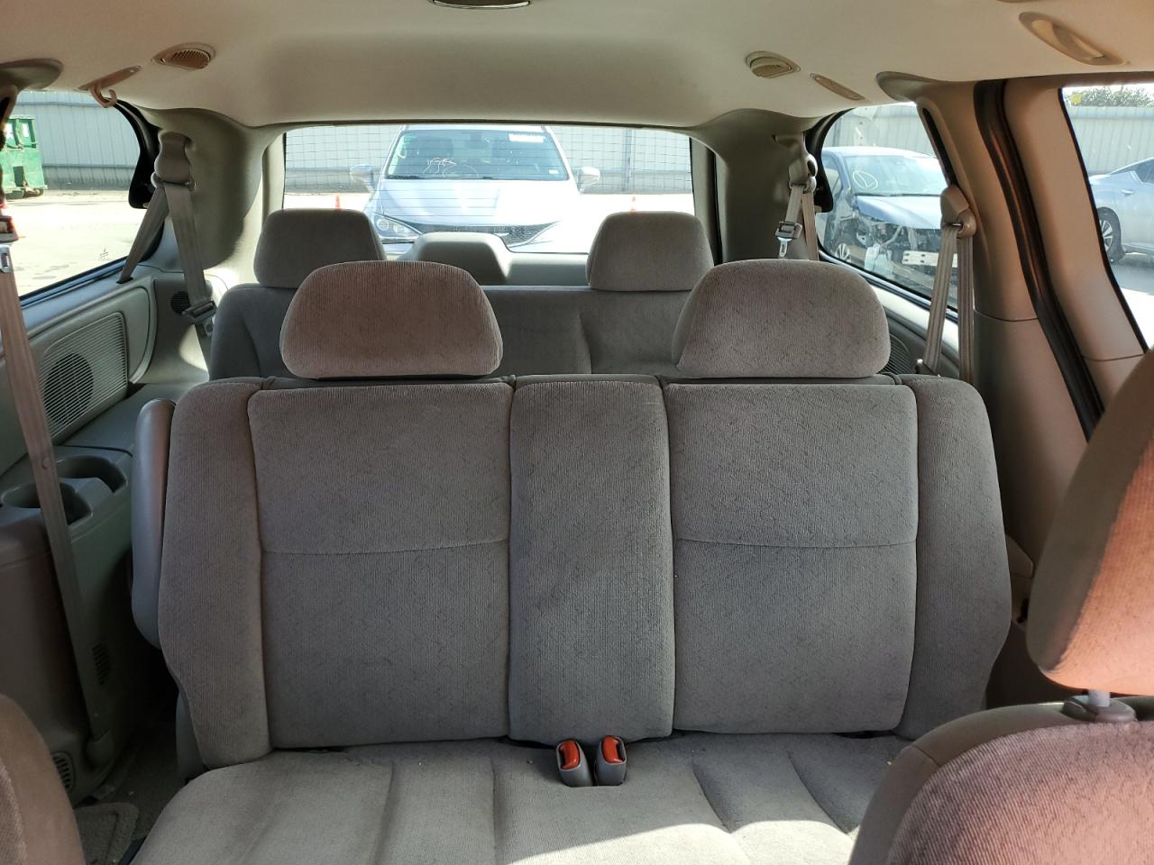 2002 Dodge Grand Caravan Sport VIN: 2B4GP44352R741420 Lot: 87232145