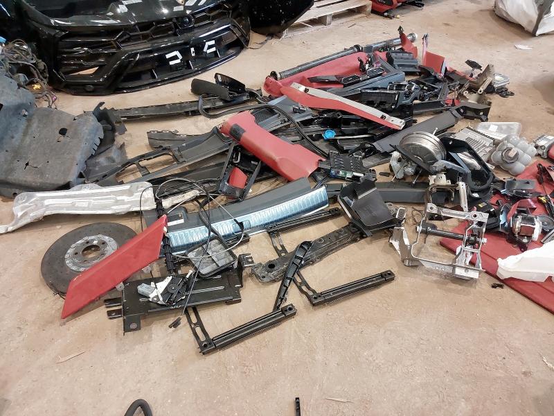 2022 LAMBORGHINI URUS