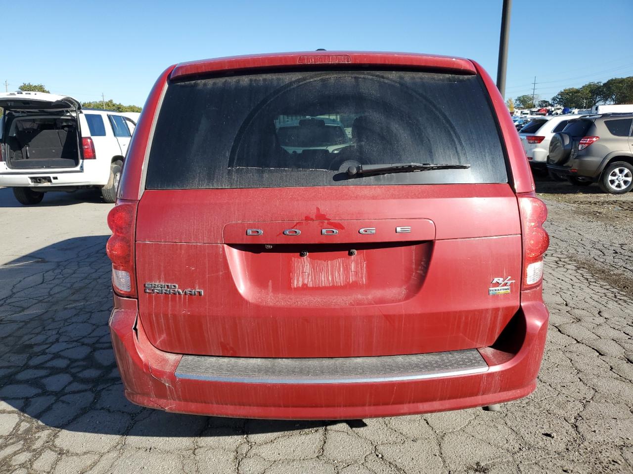 2016 Dodge Grand Caravan R/T VIN: 2C4RDGEG4GR225189 Lot: 82582425