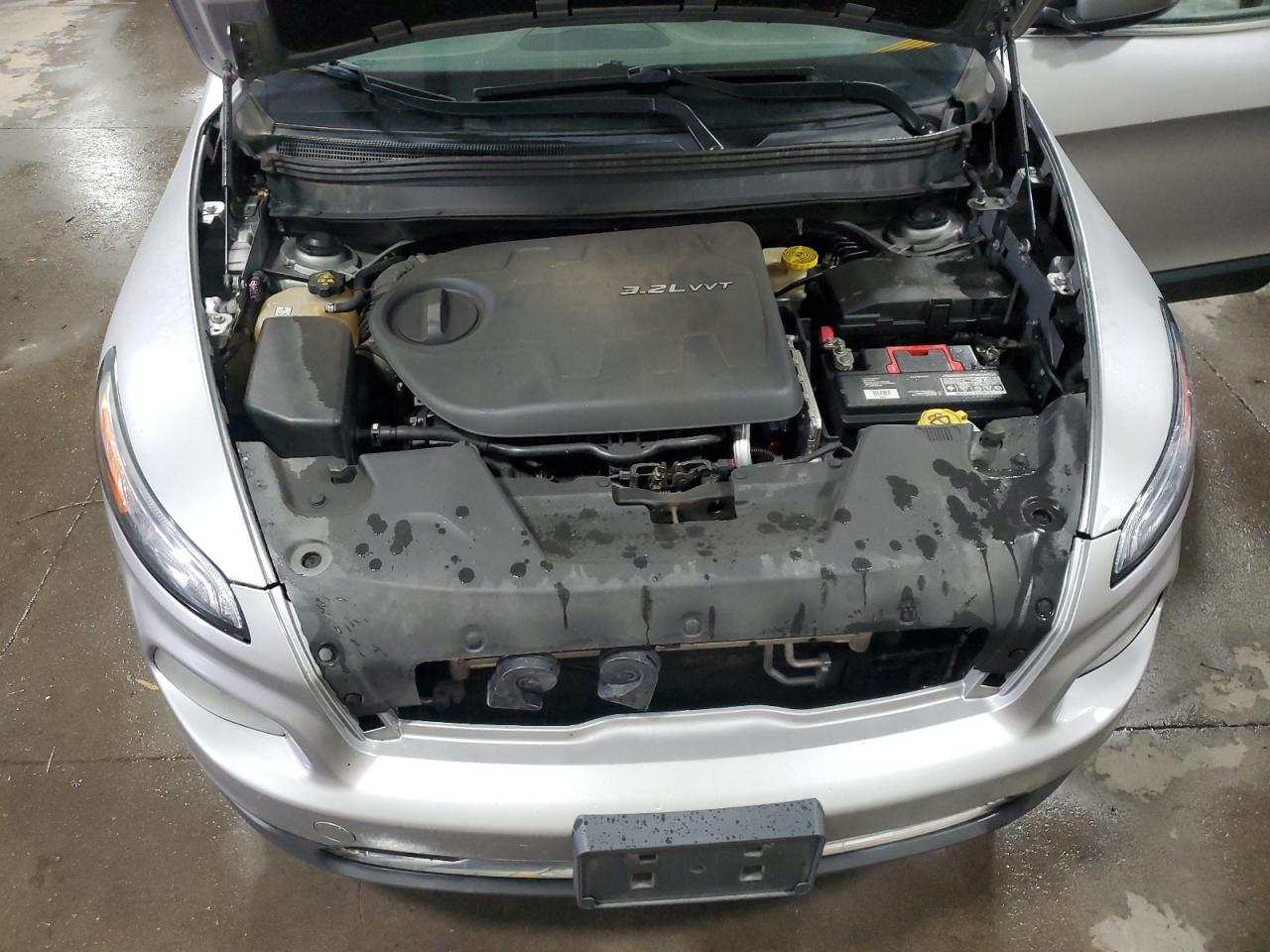 2015 Jeep Cherokee Latitude VIN: 1C4PJMCS7FW504762 Lot: 86861495