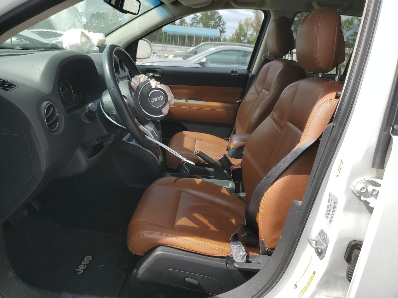 2015 Jeep Compass Limited VIN: 1C4NJDCB2FD188352 Lot: 86222545