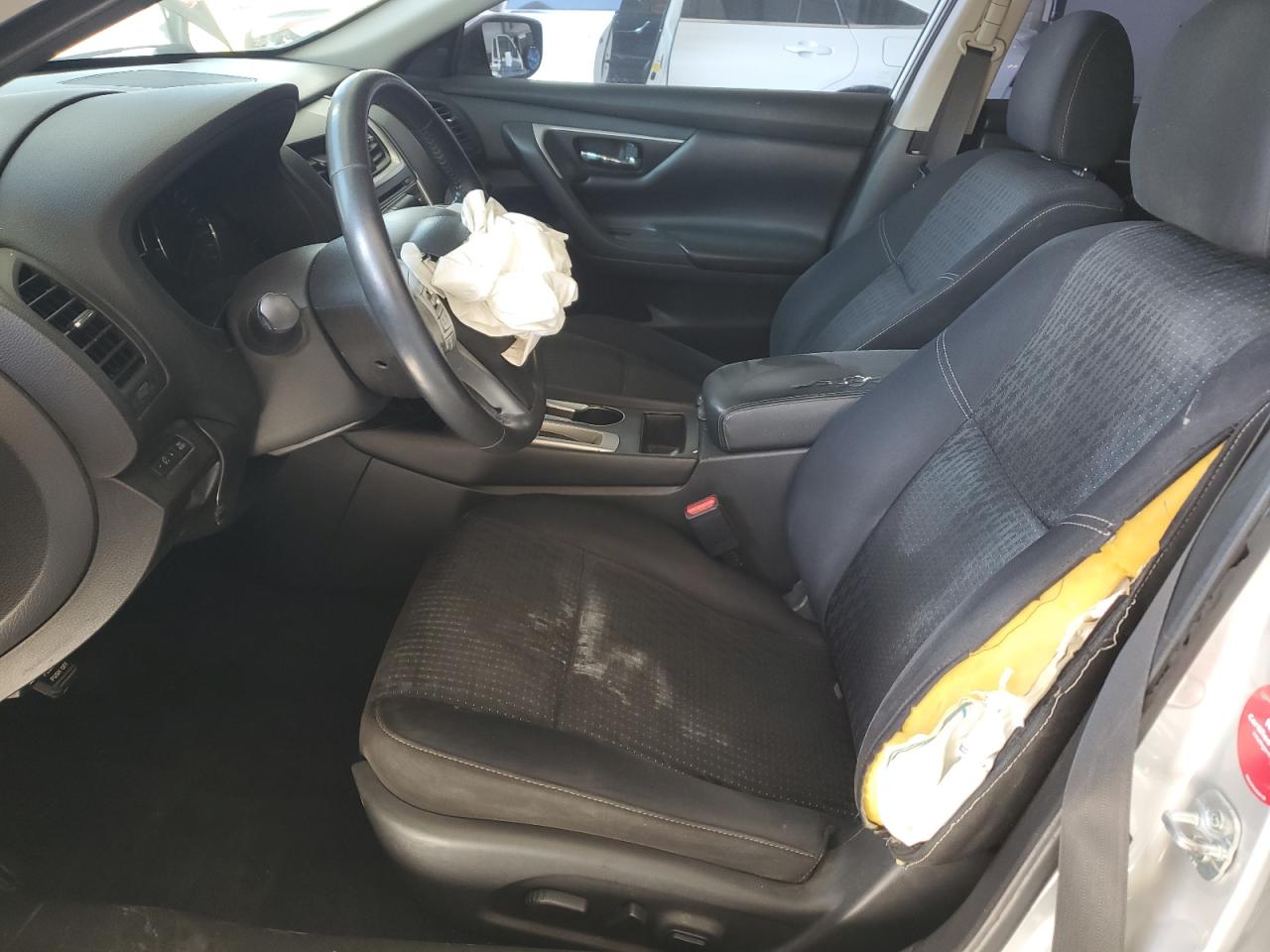 2017 Nissan Altima 2.5 VIN: 1N4AL3AP6HC184613 Lot: 82358215