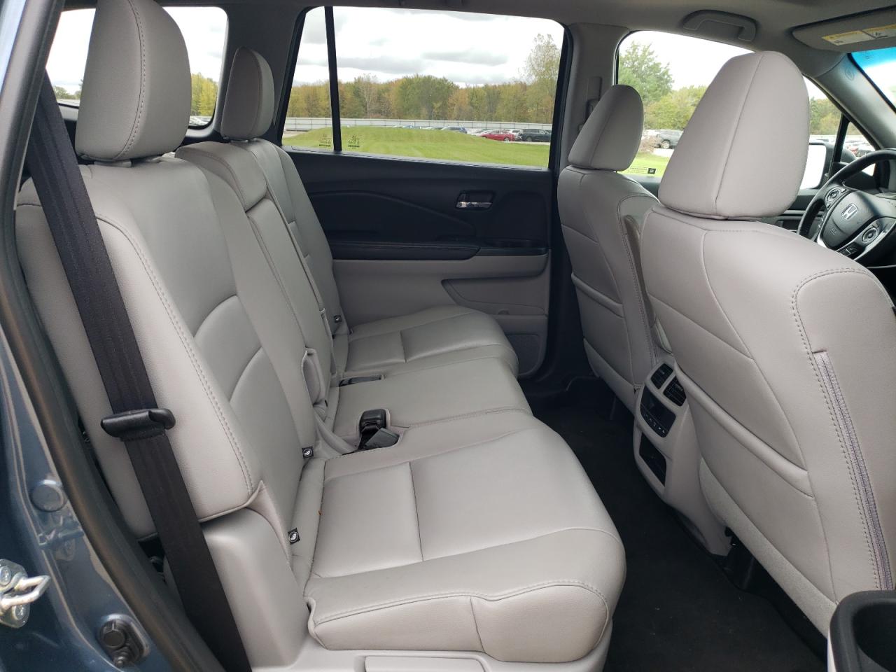 2017 Honda Pilot Exln VIN: 5FNYF6H72HB023699 Lot: 82439425
