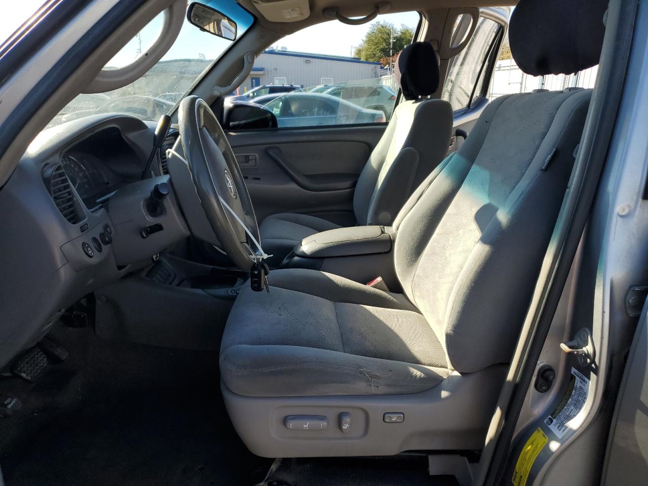 2005 Toyota Sequoia Sr5 VIN: 5TDZT34A05S244643 Lot: 85422715