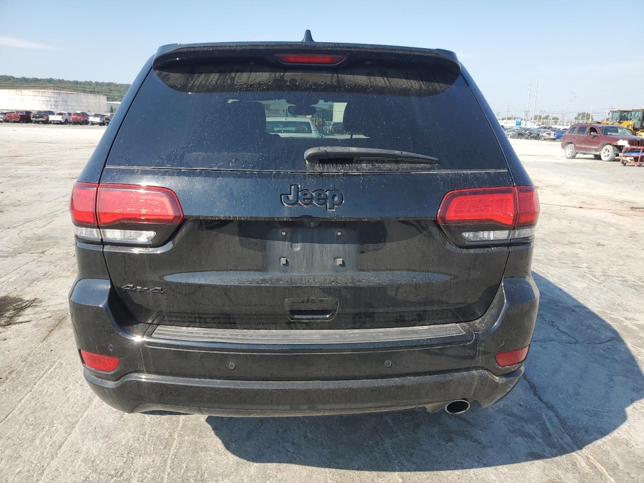 2018 Jeep Grand Cherokee Laredo VIN: 1C4RJFAG6JC102552 Lot: 82372595