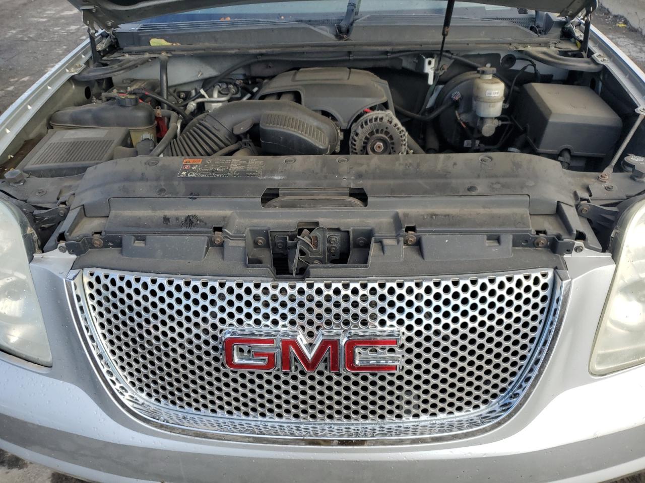 2011 GMC Yukon Denali VIN: 1GKS2EEF7BR136173 Lot: 82519365