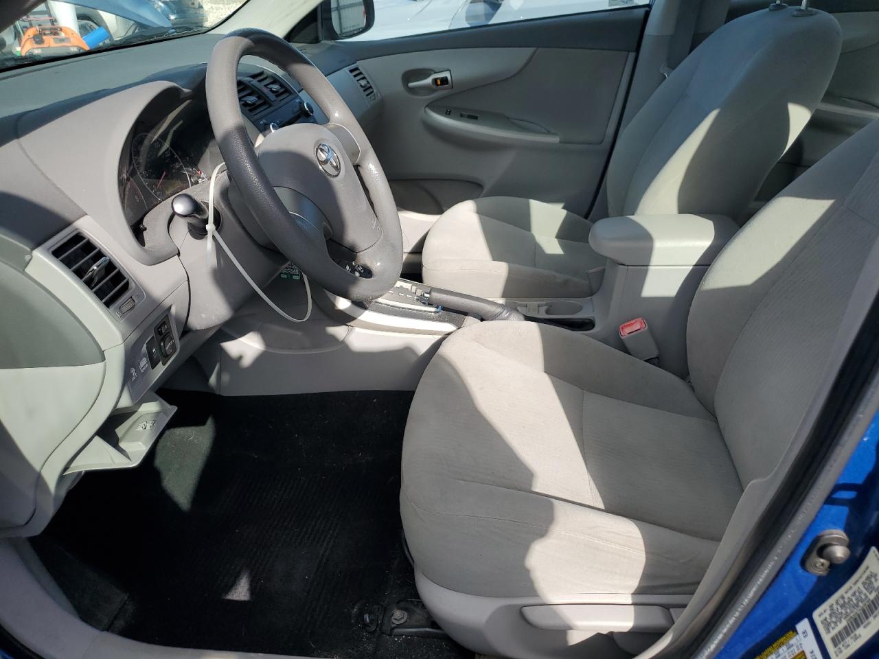 2010 Toyota Corolla Base VIN: 1NXBU4EE7AZ239785 Lot: 85759185