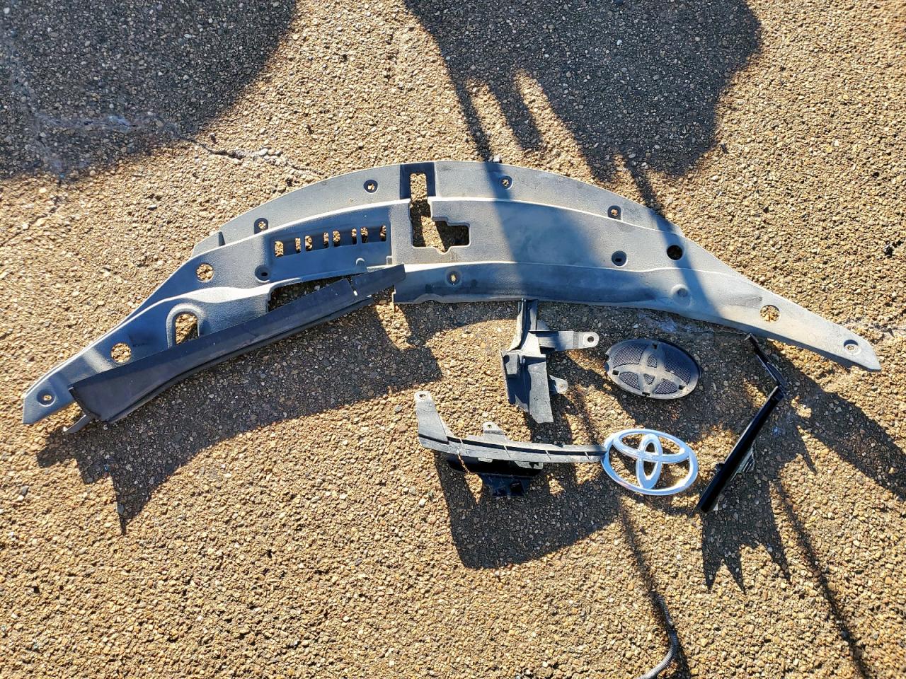 2016 Toyota Camry Le VIN: 4T1BF1FK7GU212561 Lot: 90123605