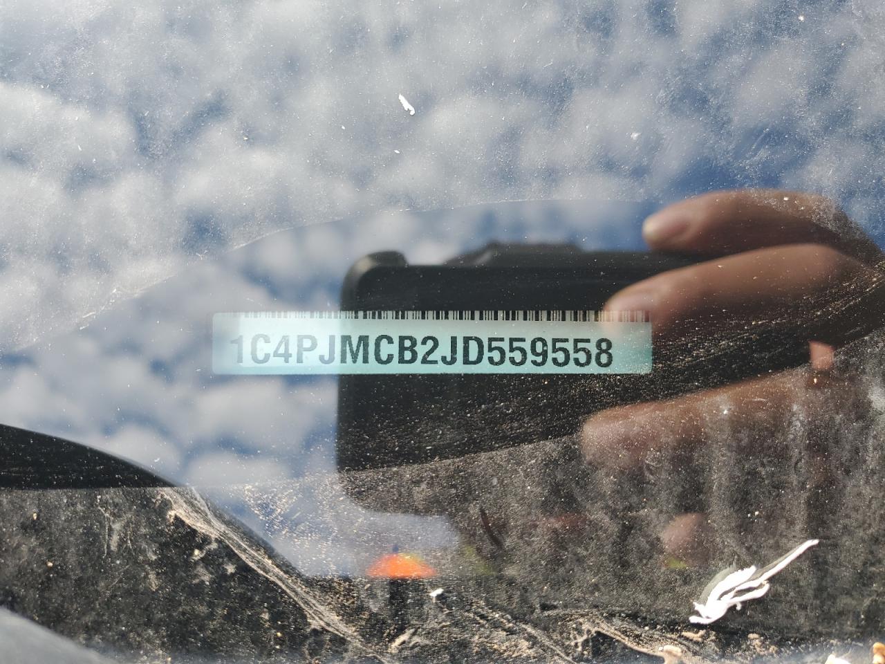 2018 Jeep Cherokee Latitude VIN: 1C4PJMCB2JD559558 Lot: 86327005
