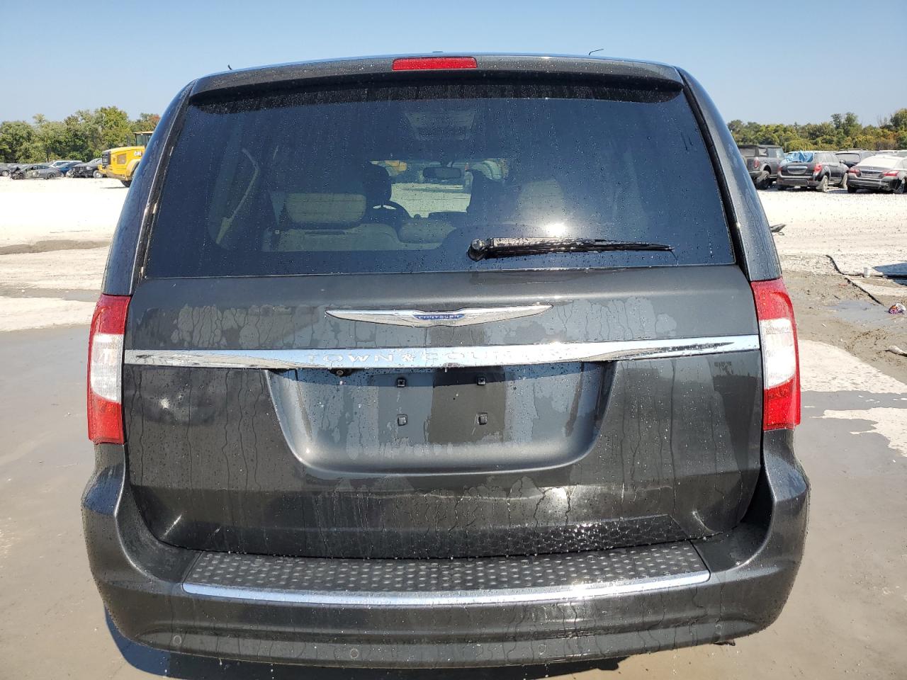 2011 Chrysler Town & Country Touring L VIN: 2A4RR8DG7BR635772 Lot: 86821275