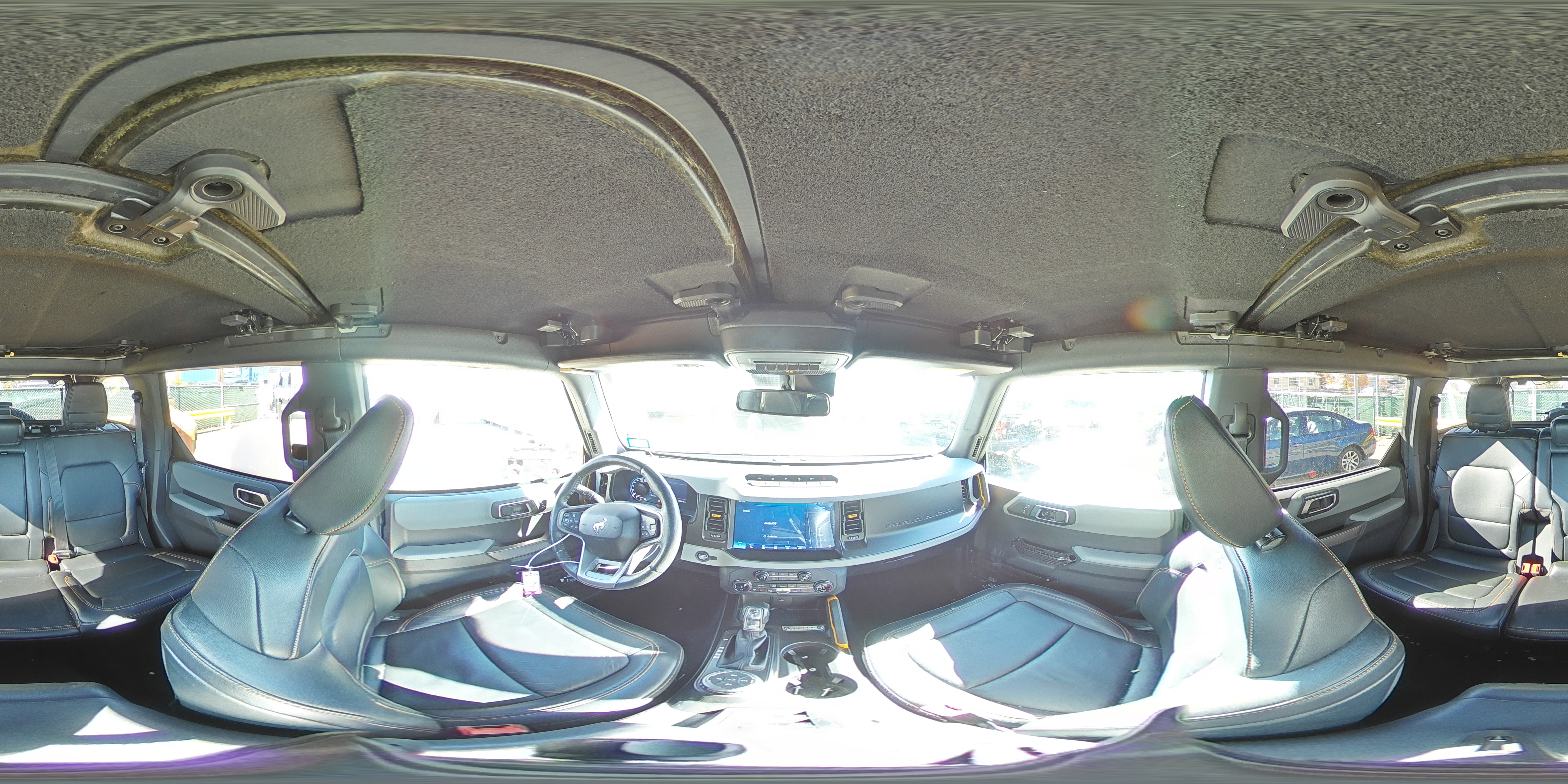 2022 Ford Bronco Base VIN: 1FMEE5DP0NLB03075 Lot: 89563105