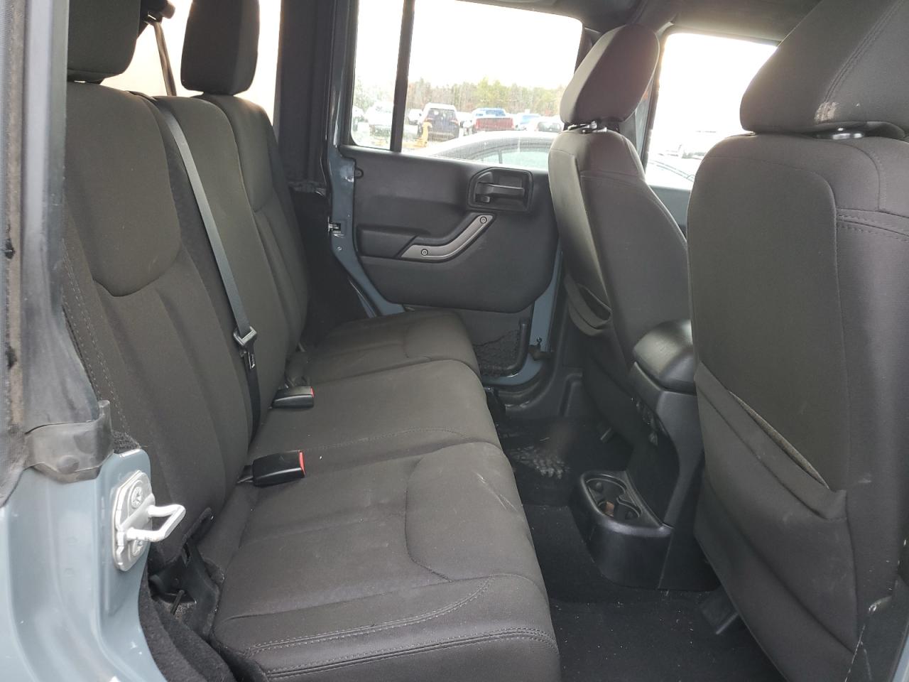 2014 Jeep Wrangler Unlimited Sport VIN: 1C4BJWDGXEL250187 Lot: 86255405