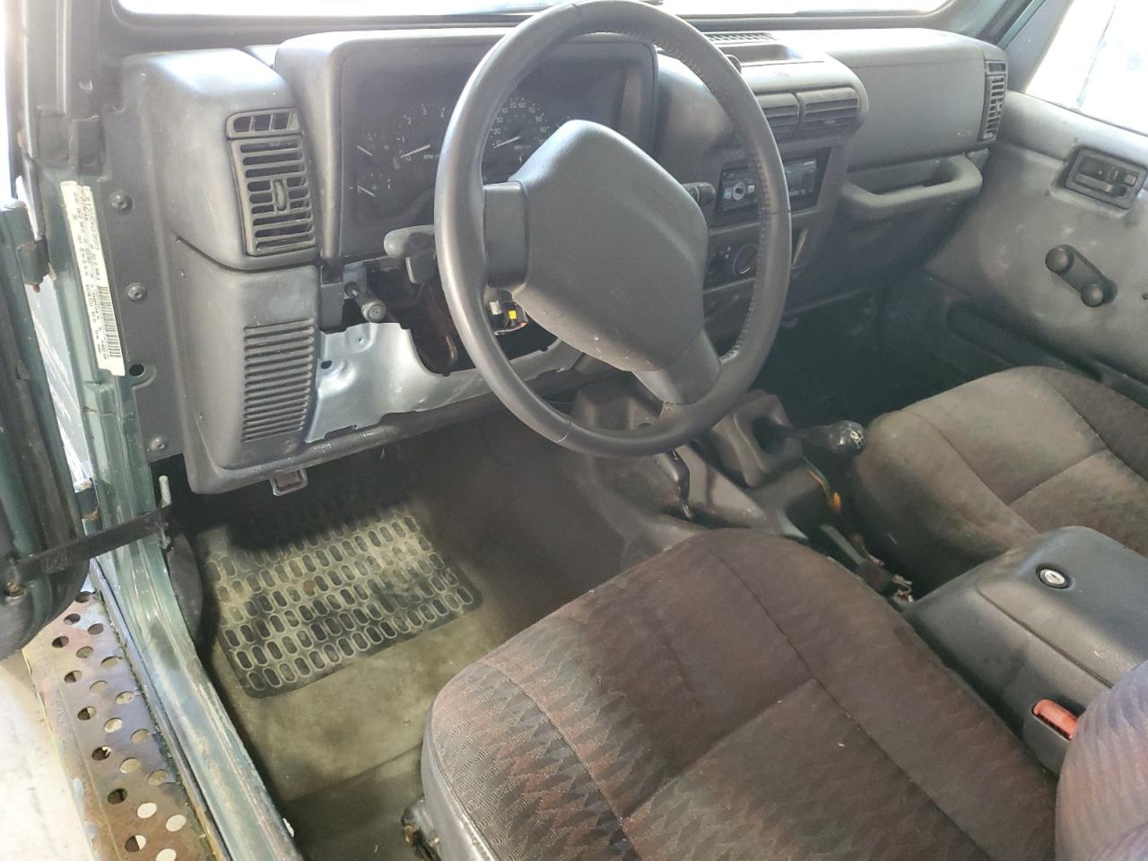 2000 Jeep Wrangler / Tj Sport VIN: 1J4FA49S2YP710100 Lot: 85668155