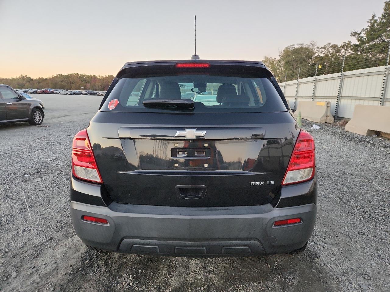 2015 Chevrolet Trax Ls VIN: 3GNCJKSB2FL247723 Lot: 89735095