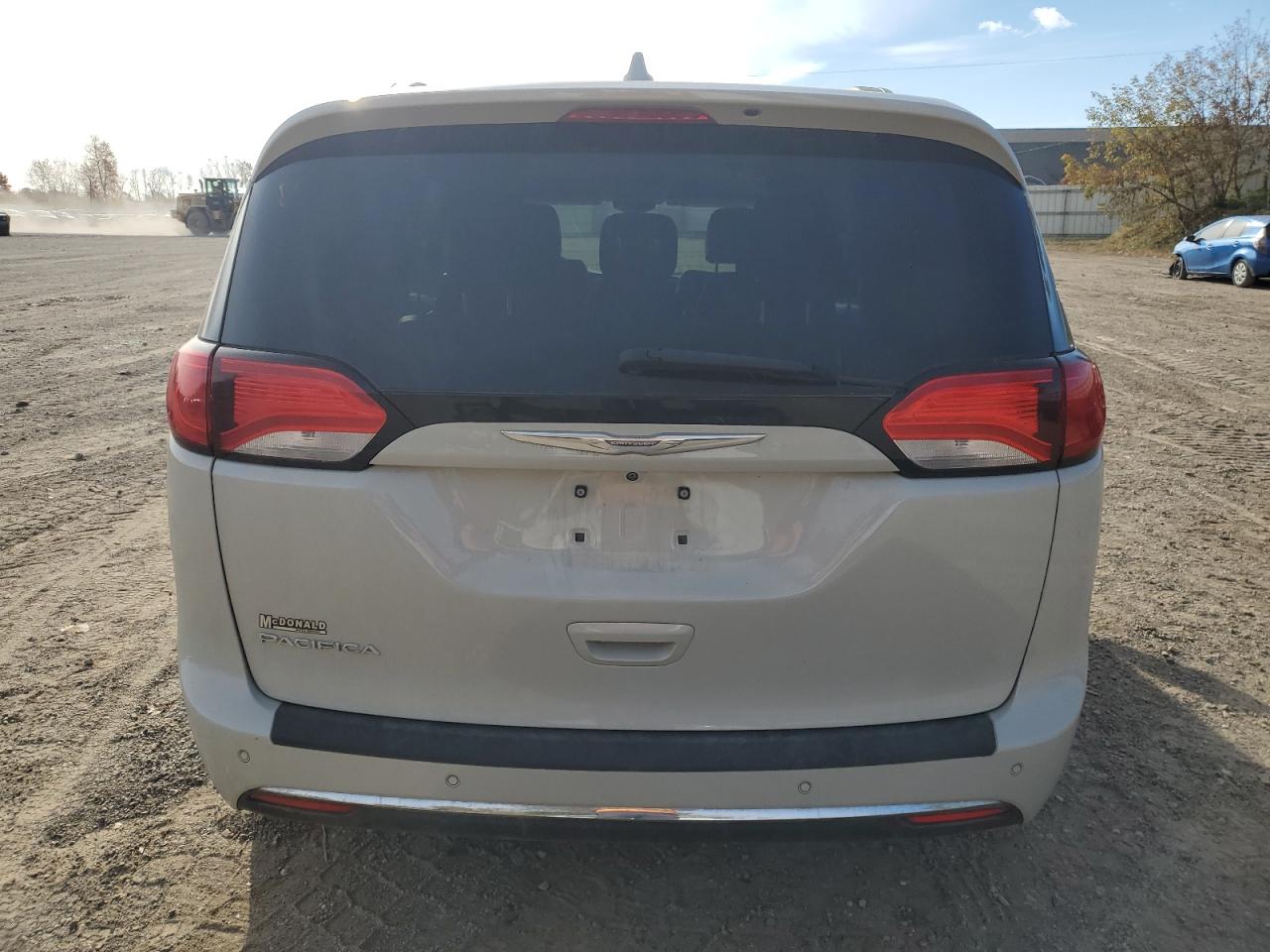 2017 Chrysler Pacifica Touring L VIN: 2C4RC1BG0HR609346 Lot: 90649315