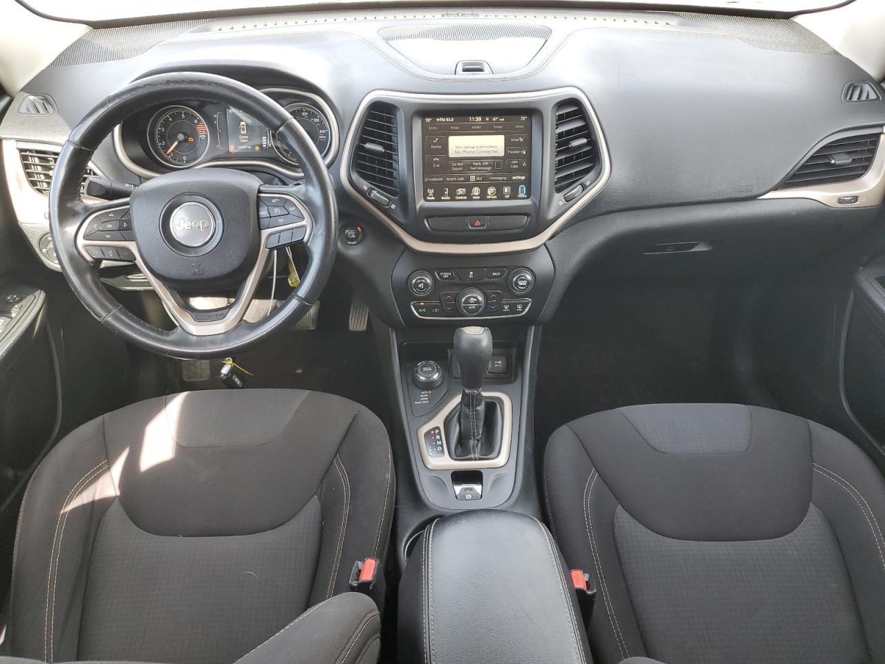 2016 Jeep Cherokee Latitude VIN: 1C4PJMCB1GW270488 Lot: 90032935