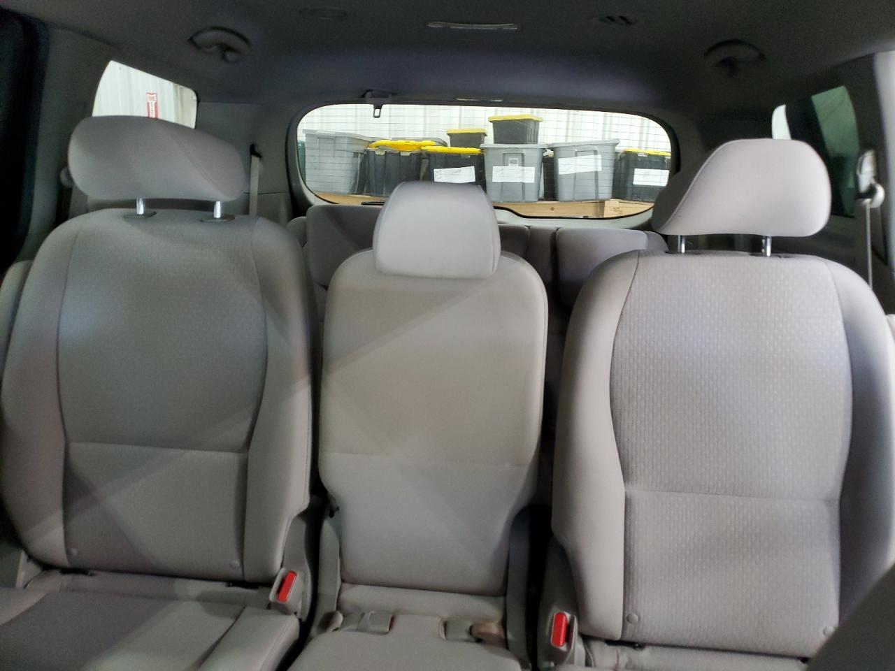 2016 Kia Sedona Lx VIN: KNDMB5C15G6146835 Lot: 86874365