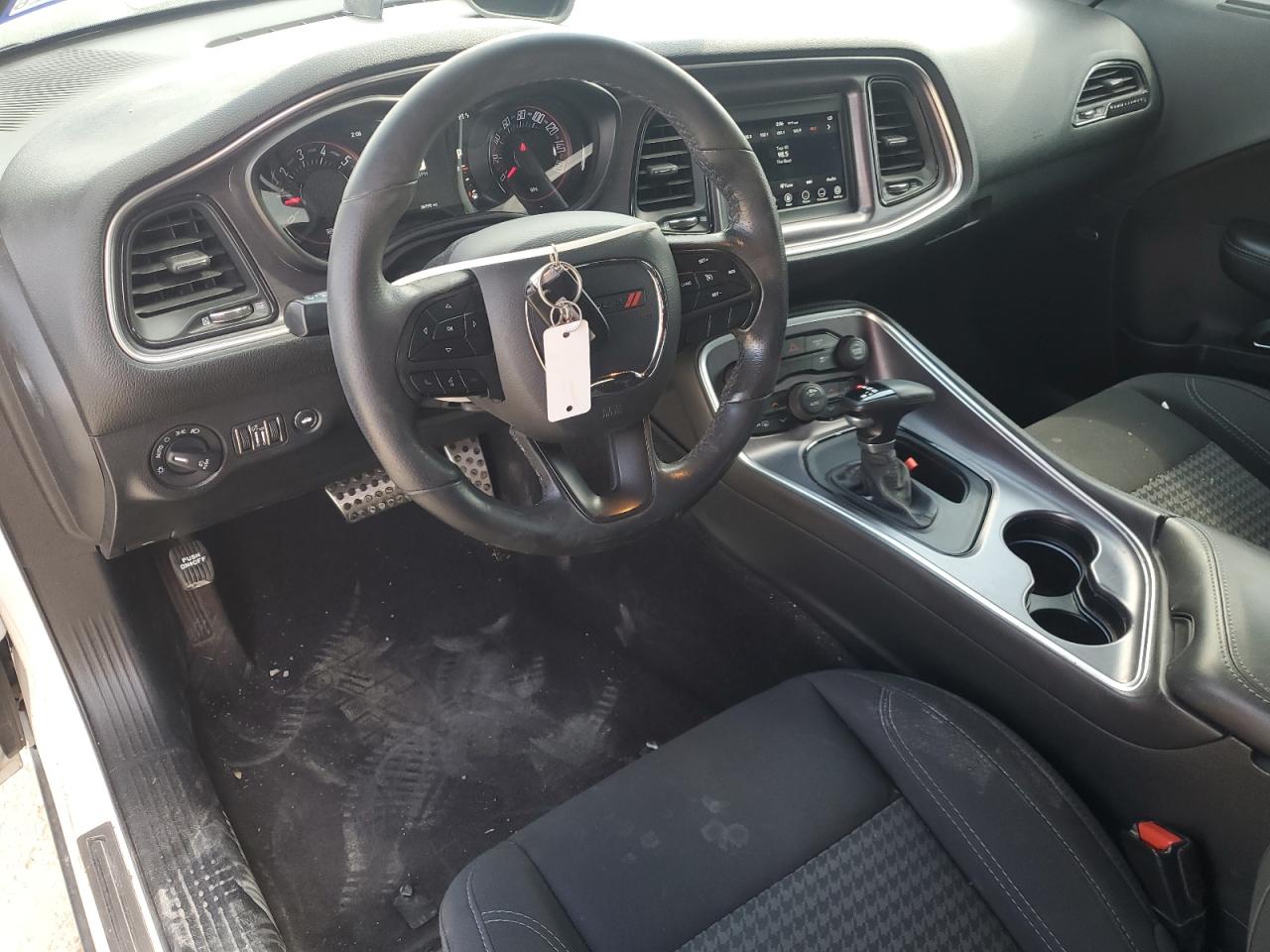 2018 Dodge Challenger Sxt VIN: 2C3CDZAG2JH306054 Lot: 86862825