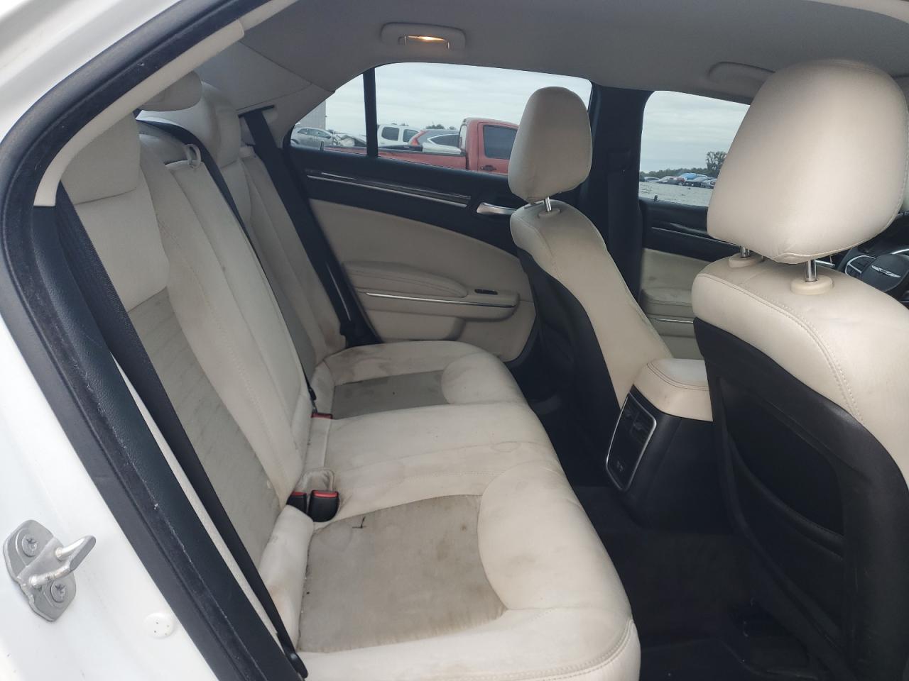 2018 Chrysler 300 Touring VIN: 2C3CCAAG8JH190878 Lot: 82381775